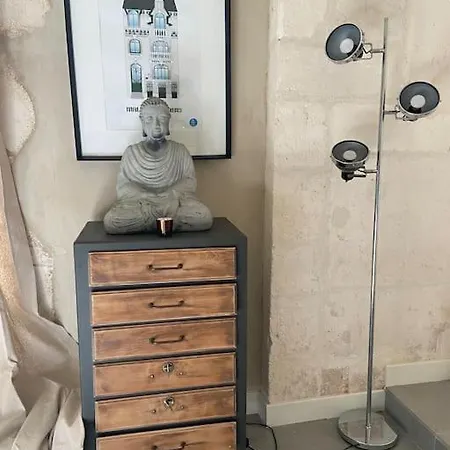 Apartment Au Pays De Gide Feutre Dans Un Chateau Lussan (Gard)