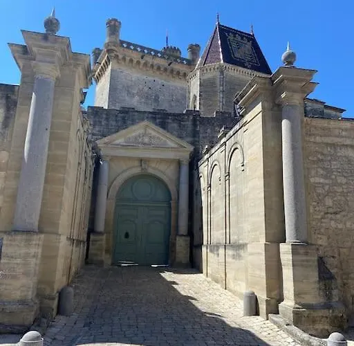 Au Pays De Gide Feutre Dans Un Chateau Lussan (Gard)